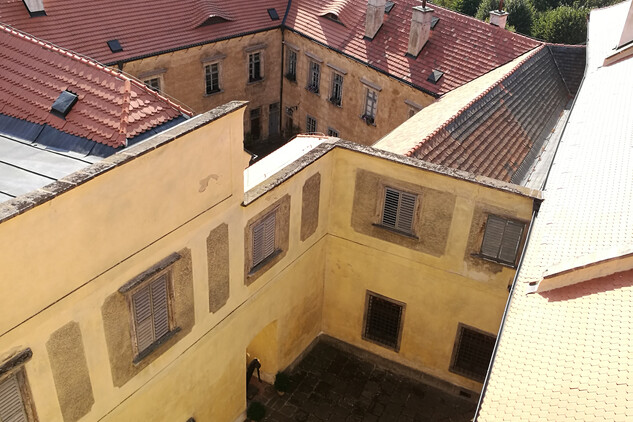Na hradě Grabštejn začala oprava tzv. Malého nádvoří