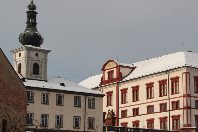 Celoroční provoz probíhá také na zámku Zákupy